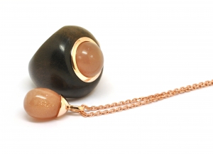 Wooden Boule Round ring and Stone Egg necklace orange moonstone Wooden Boule Round ring, and Stone Egg necklace in Orange Moonstone